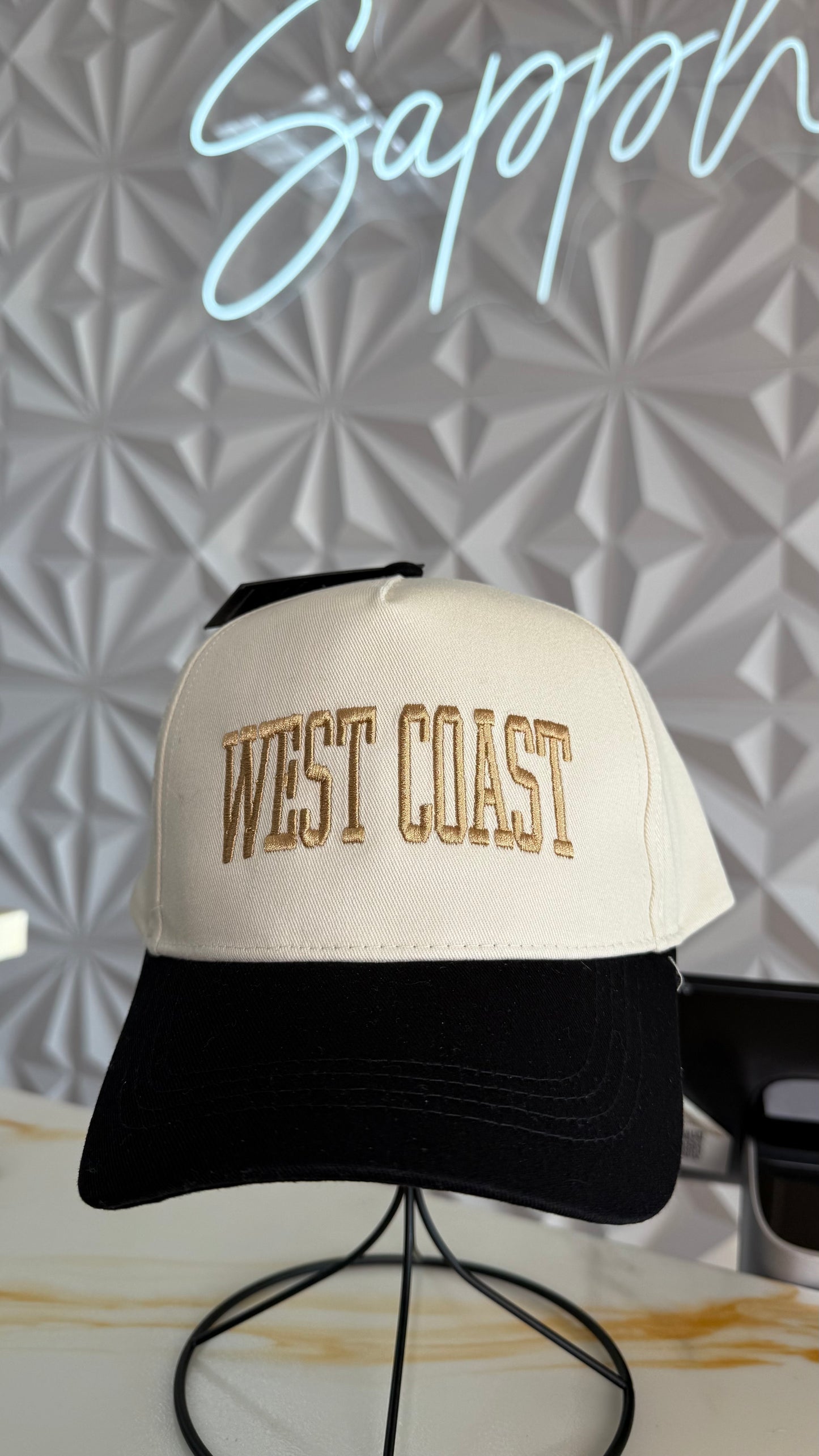 West Coast hat black