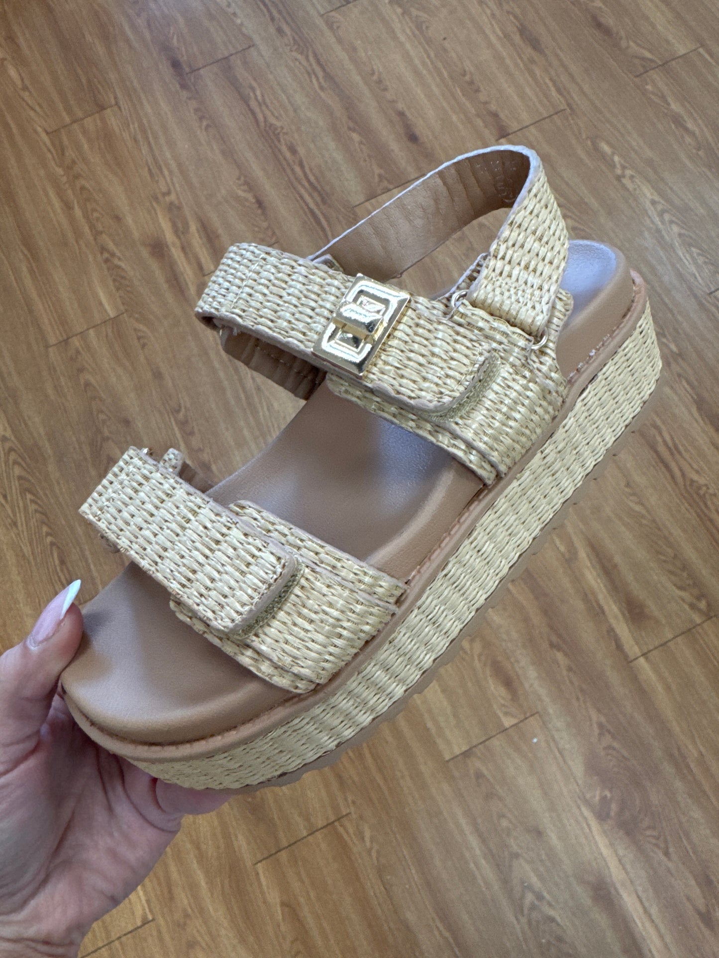 Monica platform sandal