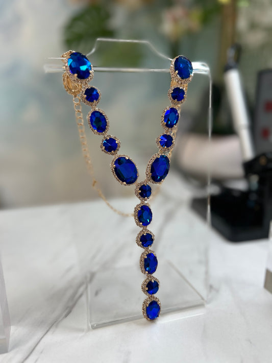 Gold sapphire necklace