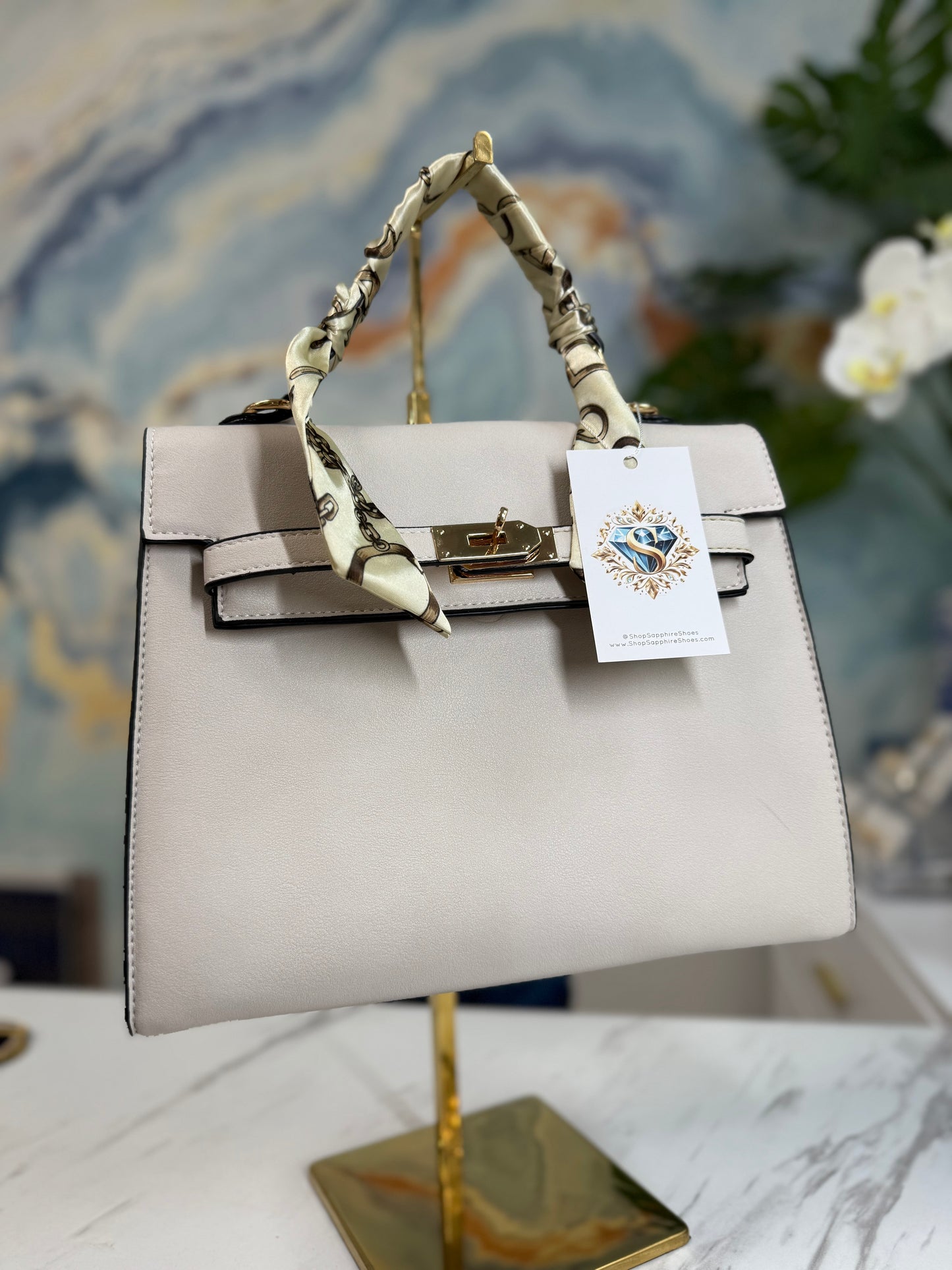 Very Demurè Beige Handbag✨