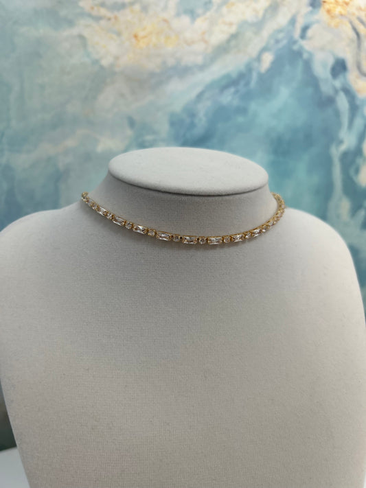 Diamonds choker