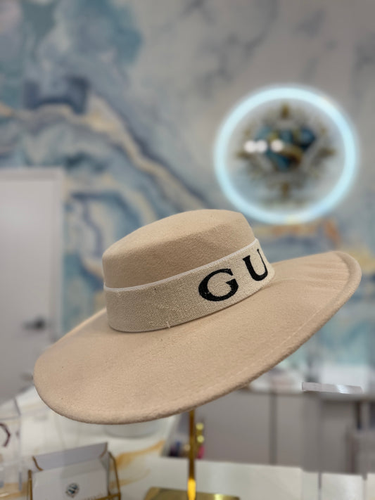 “G” Beige Fur Felt Hat✨