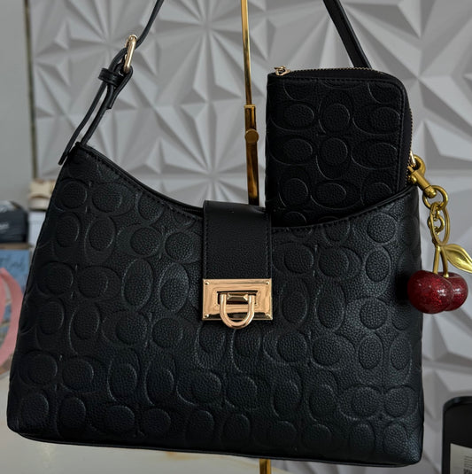 Black Leather C Shoulder Bag✨