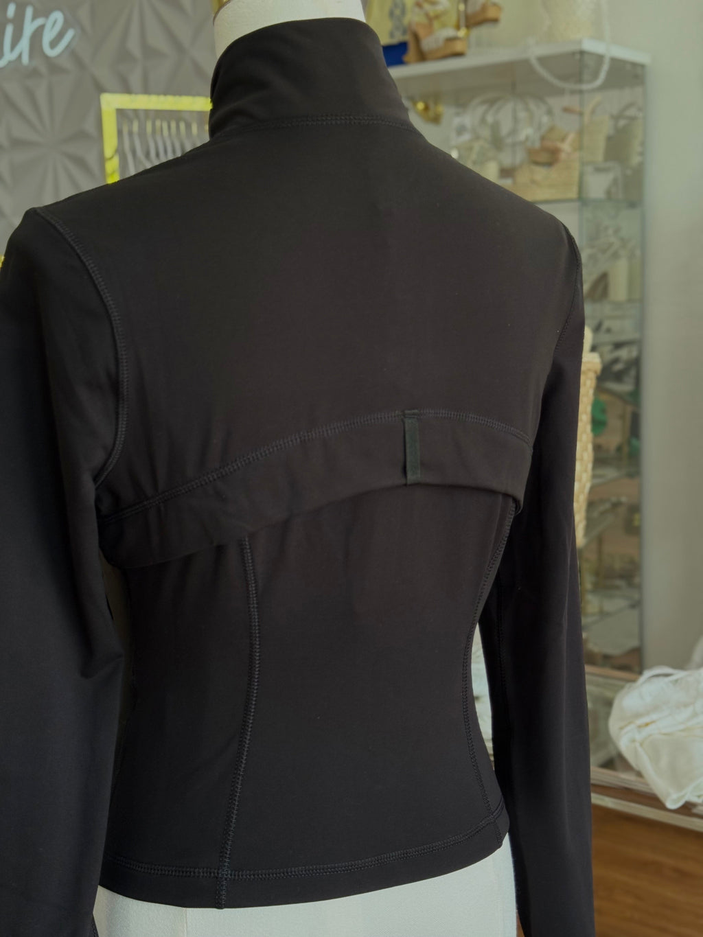 Mocha Sculpt Zip Up✨