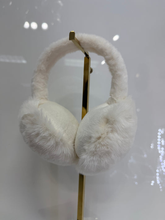 Cream Earmuffs🤍