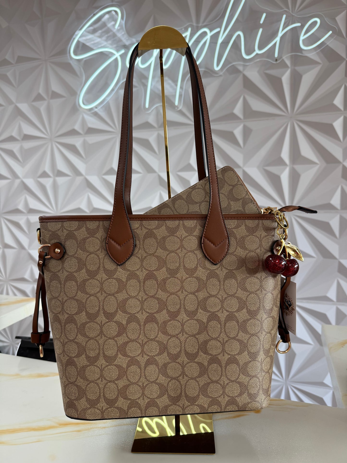 Brown ‘C’ Tote✨